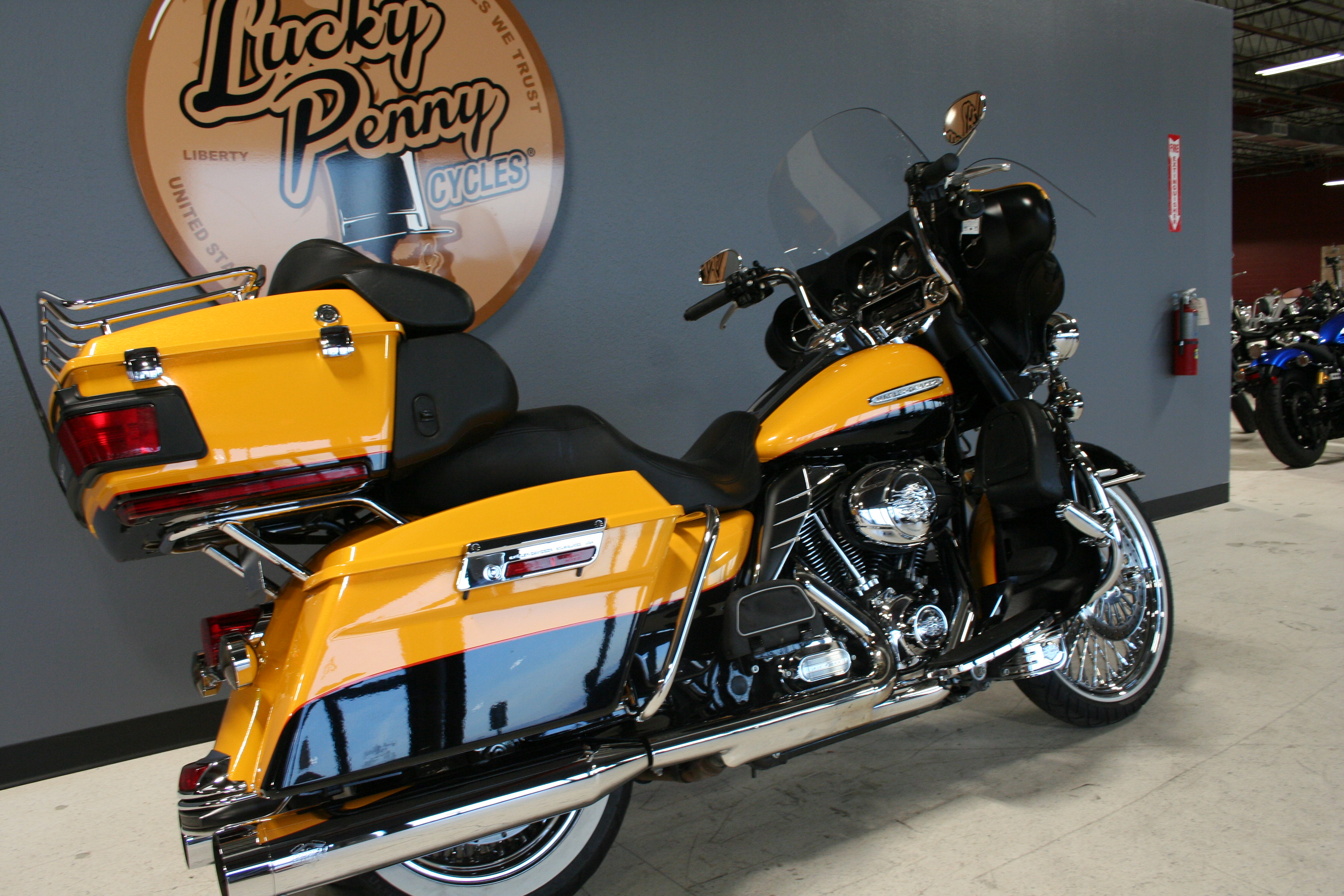 Pre-Owned 2013 Harley-Davidson Electra Glide Ultra Limited ...