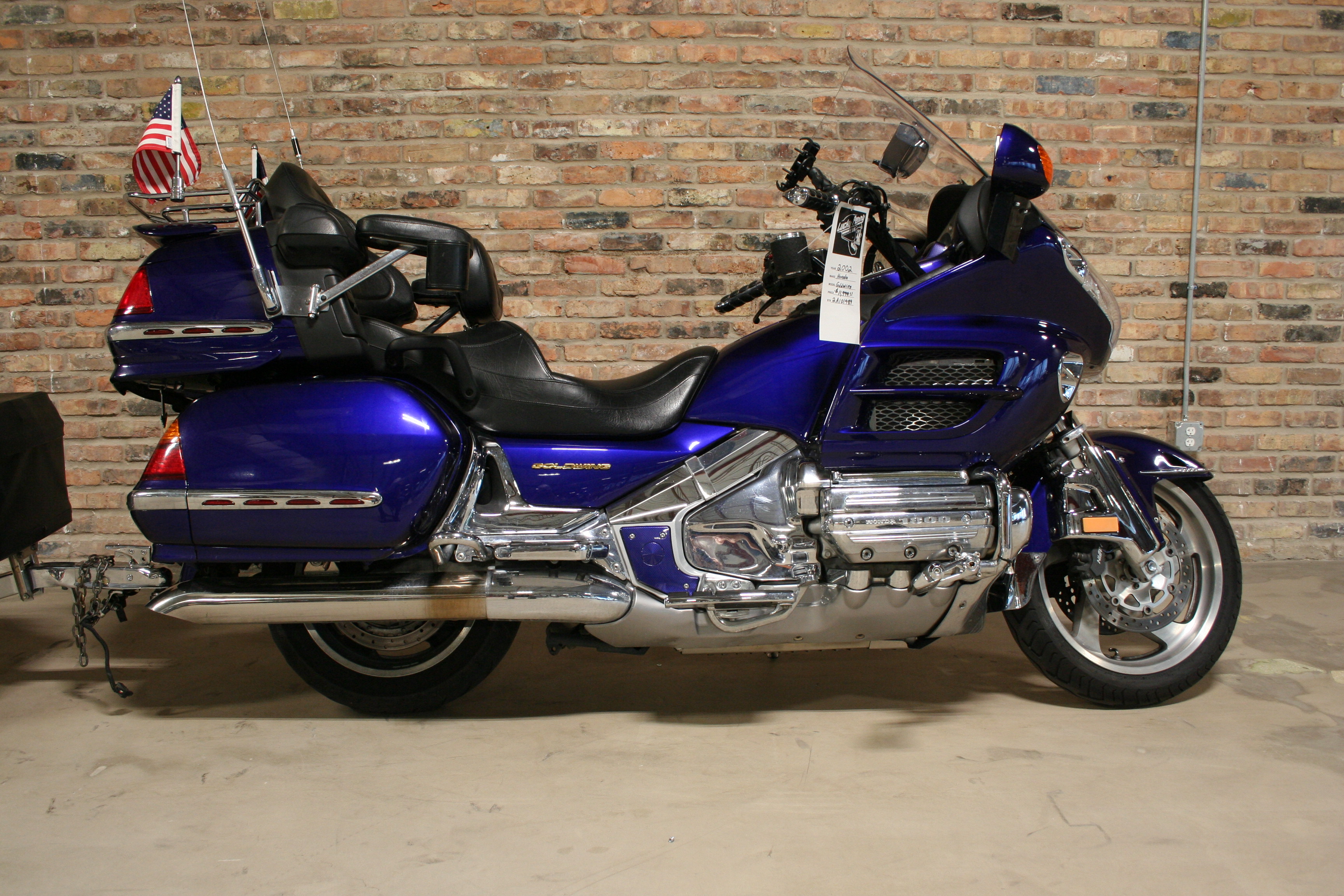 Pre-Owned 2002 Honda GOLDWING GL1800 Touring in Bedford #2A101489